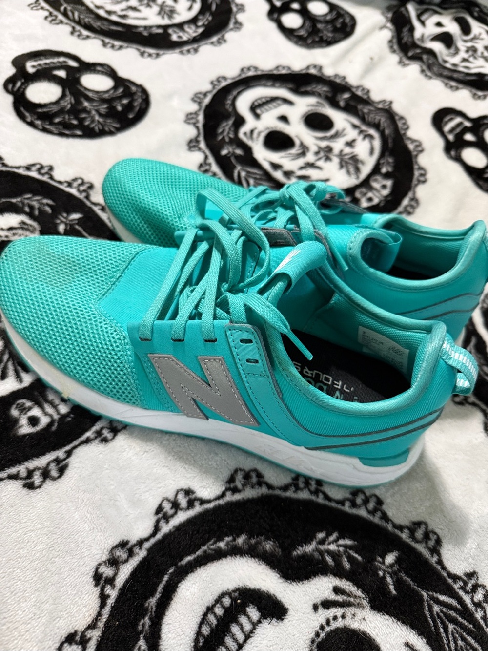 New Balance Women's Teal/Turquoise Running Sneakers